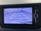 バックモニター付きです。後退時に車両の後ろ側を画面に表示します。車庫入れなどでバックする際に後方確認ができ便利です。