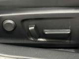 フロント電動シート操作スイッチ