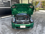 1.5L 直列3気筒DOHCガソリン・エンジンを搭載!MINI ツインパワー・ターボの力強い走りをお楽しみください。