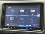 CD・DVDやラジオ、テレビなど、画面のメニューから使いたい音源を選べます。各項目が大きく表示されるため、目的の機能を確認しながら操作しやすいのも魅力です。