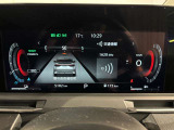 見やすいメーター周り!!カラーディスプレイには運転をサポートするさまざまな情報が表示されます(^^♪