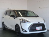 沢山乗れるのがこの車の魅力!2台で移動しないと・・・なんて時もこの車なら1台で!大活躍です♪