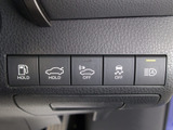 ★使いやすさや安全性を追求したステアリング周り!高級車ゆえにスイッチ類が多いのも特徴ですね!考え尽くされた配置ですぐに使いこなす事が出来ますのでご安心下さい!是非、体感してみて下さい!!