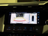 バックカメラにガイド線を表示!これならまっすぐ駐車もお手の物です!