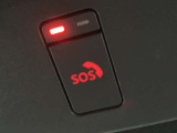 SOSコールが搭載されてますので、万が一の時も安心ですね。※SOSコールをご利用頂くには、別途有料コンテンツにご登録頂く必要があります。