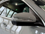メルセデスの認定中古車「サーティファイドカー」には、最大100項目にも及ぶ点検・整備項目が設定されています>
