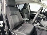 見通しのよいすっきりとした視界で、誰でも運転しやすいです。運転のしやすさは疲れにくさにも繋がりますよ♪