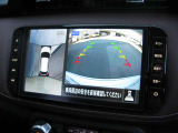 見やすくて安全なアラウンドビューモニターです。駐車も楽です。