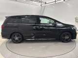 納車前には、当社メカニックによる『プロの視点』で、安全かつ安心して気持ちよくお乗りいただける整備を行います。詳しくはスタッフまで。