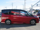支払い総額に含まれる諸費用の金額は、埼玉県登録・一般ナンバー・車庫証明はお客様にて取得・ご来店店頭納車の内容で計算をしております。詳しくはお気軽にスタッフまでお問い合わせください。