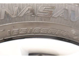 165/65R14    装着タイヤサイズです。 夏タイヤもスタッドレスタイヤの事も、トヨタモビリティ石川にご相談くださいませ