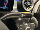 メルセデスベンツでは殆どが電子コラムシフトを採用しており、前進後退の切り替えをスムーズに行うことが出来ます。