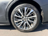 気になるお車がありましたら右の電話番号から直接お店にお問い合わせください。支払方法から車両情報、状態までなんでもご説明させて頂きます。スタッフ一同ご連絡お待ちしております。