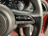 追従型クルーズコントロール付!高速道路走行時にアクセルやブレーキを操作することなく、前方車との車間距離を保つよう自動で車速をコントロールします。全車速追従機能は時速0キロから高速域までカバー!