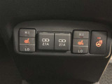 シートヒーター付いてます。