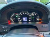 整備スタッフは国家資格を持つプロの整備士です。車検の受入/中間/完成検査と保安基準発行のすべても自社で行います。