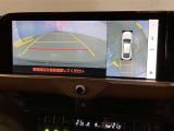 バックギアに入れると、このように後方が映し出されます!駐車の際とても安心!便利!最終確認はご自身の目と耳で必ず行ってください!