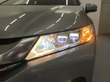 自社整備工場で点検整備をおこなってからお渡ししています。車検が残っている場合は『12ヶ月点検整備』を、車検整備付きの場合は『車検整備』をおこないます。整備費用は車両本体価格に含まれています。