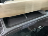 豊富に在庫を取り揃えています。 軽自動車からミニバン、セダン、SUV、話題のハイブリッド車などなど続々入荷中です!