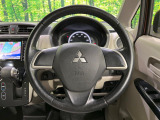 【純正革巻きステアリング】上質な革を使用することで、手にしっかり馴染みとても運転しやすいハンドルです♪