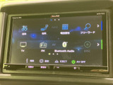 テレビやFM、Bluetooth Audioなど、画面から音源を選べるメニューを備えています。使いたい項目が一覧で見やすく、日々の移動に合わせて切り替えられます。
