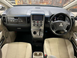 大阪府四条畷市にミニバン車を『お値打ち価格』で展示している良質中古車専門店です。全車、事故歴修復歴なしの車両限定で取り扱い!。関西地域で最もお得な価格かつ最良質車をご提供できるよう努めております。
