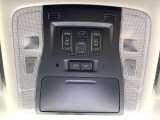 【パワーバックドア】スマートキーや運転席のボタンを押すだけでリアゲートが自動で開閉します!荷物を持っている時や、高い位置にあるバックドアを閉める際に便利な機能です♪