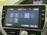 ラジオやディスク、テレビ、Bluetoothなどのソースを一覧で確認できる画面です。使いたい音源を選びやすく、普段の通勤やお出かけの際にも便利にお使いいただけます。