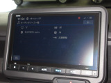 ナビゲーションは純正8インチコネクトナビ(VXM-245ZFEi)を装着しております。AM、FM、CD、DVD再生、Bluetooth、フルセグTVがご使用いただけます。初めて訪れた場所でも安心ですね