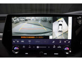上から車両を見下ろしたような映像をナビゲーション画面に表示する「パノラミックビューモニター(床下透過表示機能付き)も搭載しています。