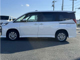 ハイブリッド車なので静粛性にも優れていて、燃費性能も安心です!
