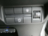 アイドリングストップ付きなので環境にもお財布にも優しいお車です。ヘッドライトのレベライザー付きです!