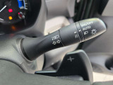 扱いやすさに配慮されたウインカーレバー。運転時の安心感を高めます。