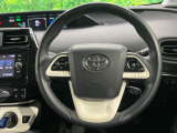 インテリアに合わせたデザインのステアリングは、運転される方のことも考え、運転しやすい形状、大きさです。是非一度、実際に触ってお確かめください。