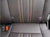 ◆ISOFIX◆シートベルトいらずでチャイルドシートと固定金具を連結するだけでガッチリ固定できます。