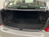 トランクスペースはFF車ならではの広さと深さ!奥行きもしっかりあります!