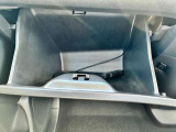車検証ブックも入る大きなグローブボックスです!