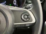 【ステアリングスイッチ】 手元のスイッチでオーディオなどの操作ができます。