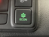 ★ECONスイッチ★ エコドライブを加速しよう!スイッチをONにすると、運転の仕方によるロスを抑え込み燃費をよくするようクルマが頑張ります(*^ー^*)燃費向上にチャレンジ♪