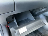 収納もバッチリ!小物が散乱しがちな車内もスッキリさせる事ができますね♪