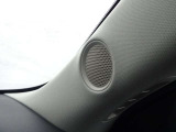 【BOSEサウンドシステム】高性能スピーカーで広がりのある、包み込むような音を体感してください。