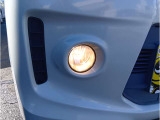納車前整備は提携工場にて行い、納車時整備記録簿を発行いたします。基本交換消耗品については整備欄をご参照ください。
