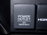 アクセサリーソケット機能付きです。消費電力120W(10A)以下のアクセサリーに、直流12Vの電源を供給します。