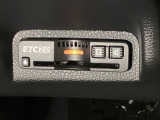 【ETC車載器】もはや必須アイテムのETCを搭載!高速道路のご利用時にとても便利!わずらわしい料金所での現金支払いが不要となりスムーズに通過できます♪