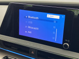 BluetoothやUSB、Miracast、AMなどの項目が見やすく表示され、利用したい接続方法や音源を選びやすい画面です。日々の使い方に合わせて便利に活用できます。