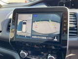 まるで上から見下ろしたように確認が出来るアラウンドビューモニターが装備されております!
