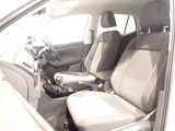 清潔で広々した座席です!是非、現車を見て体感してみてください。