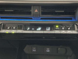 オートエアコンは温度を設定するだけで、自動で風量などを設定してくれます。運転しながら操作も必要ないので、安全性も向上します。