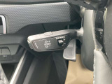 クルーズコントロールレバーでで高速道路で運転のアシストをしてくれます。