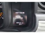 【走行距離 】約0.4万キロ走行しているお車になります!当社試乗車のため、走行距離も少なくおすすめです!